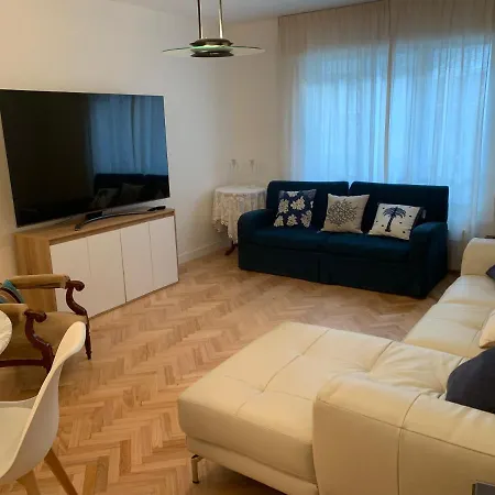 CASA MARA , amplio piso con plaza de garaje