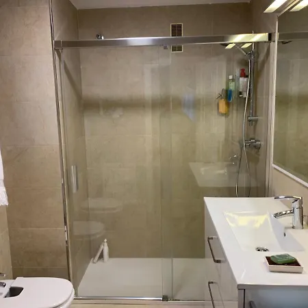 Apartamento CASA MARA , amplio piso con plaza de garaje