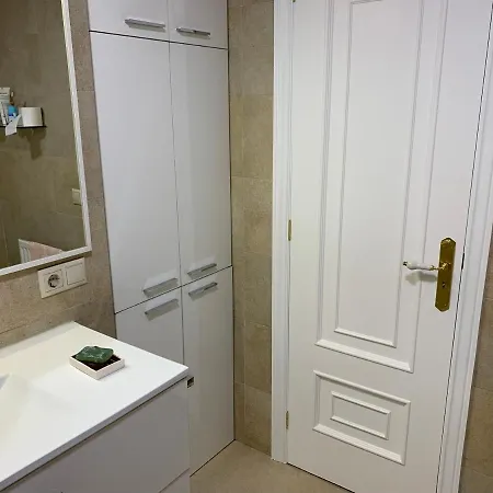 CASA MARA , amplio piso con plaza de garaje *