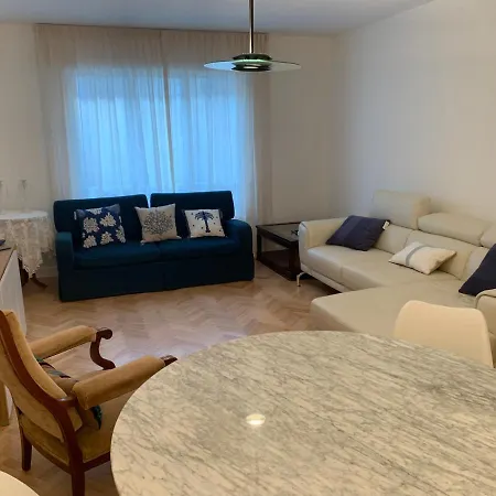 Apartamento CASA MARA , amplio piso con plaza de garaje Vilagarcía de Arousa