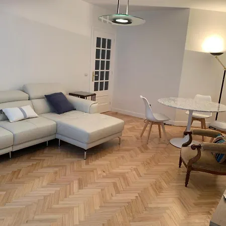 CASA MARA , amplio piso con plaza de garaje Vilagarcía de Arousa