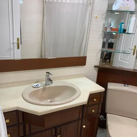 CASA MARA , amplio piso con plaza de garaje * Vilagarcía de Arousa