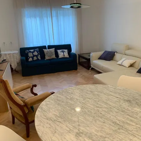 Apartamento CASA MARA , amplio piso con plaza de garaje Vilagarcía de Arousa